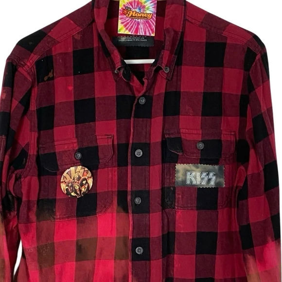 KISS Flannel Shirt Men Medium Large Unisex Buffalo Plaid Red Black Bland Flannel - Picture 3 of 13